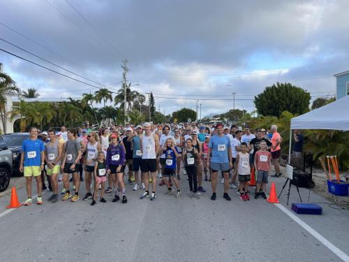 Start line for the Run with Deer 5K February 2023